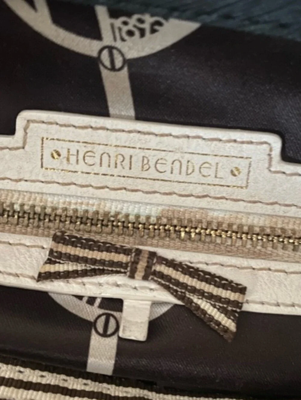 EUC Henri Bendel 3 section satchel